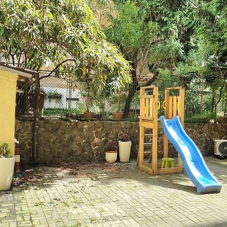 Spacious Apartment In City Center 브라티슬라바 외부 사진